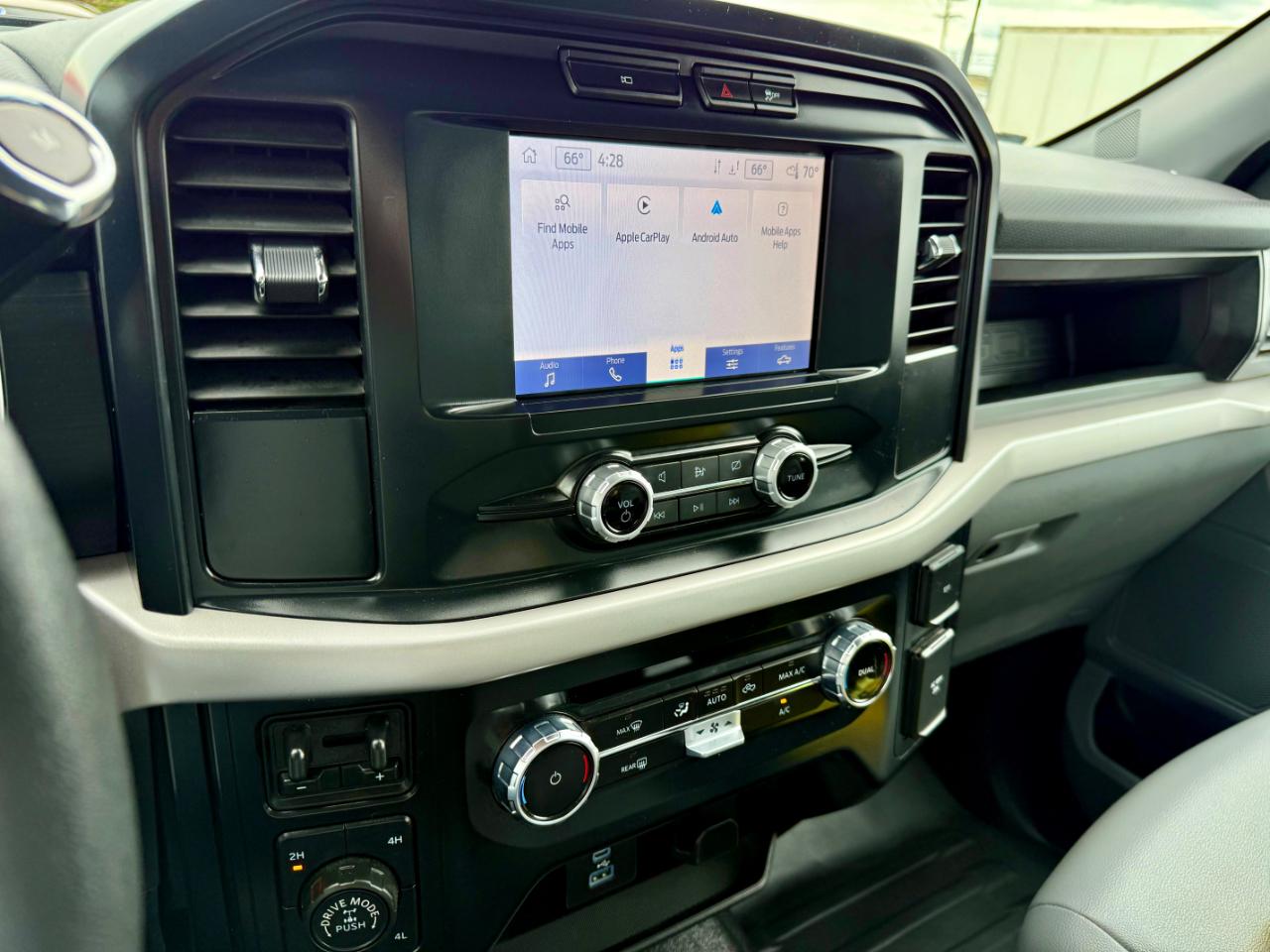 Ford F-150 XL SuperCrew 5.5-ft. Bed 4WD 2023