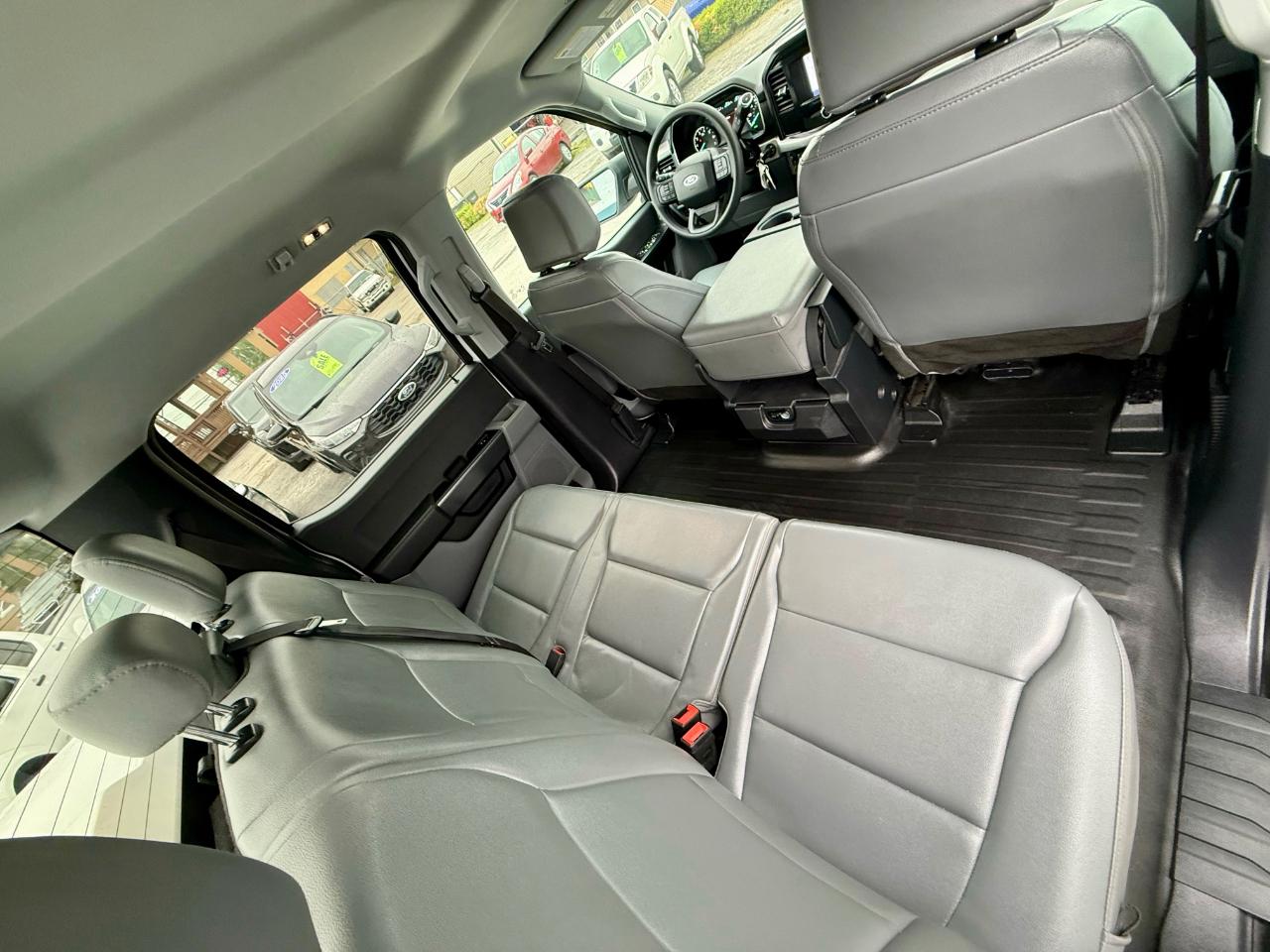 Ford F-150 XL SuperCrew 5.5-ft. Bed 4WD 2023