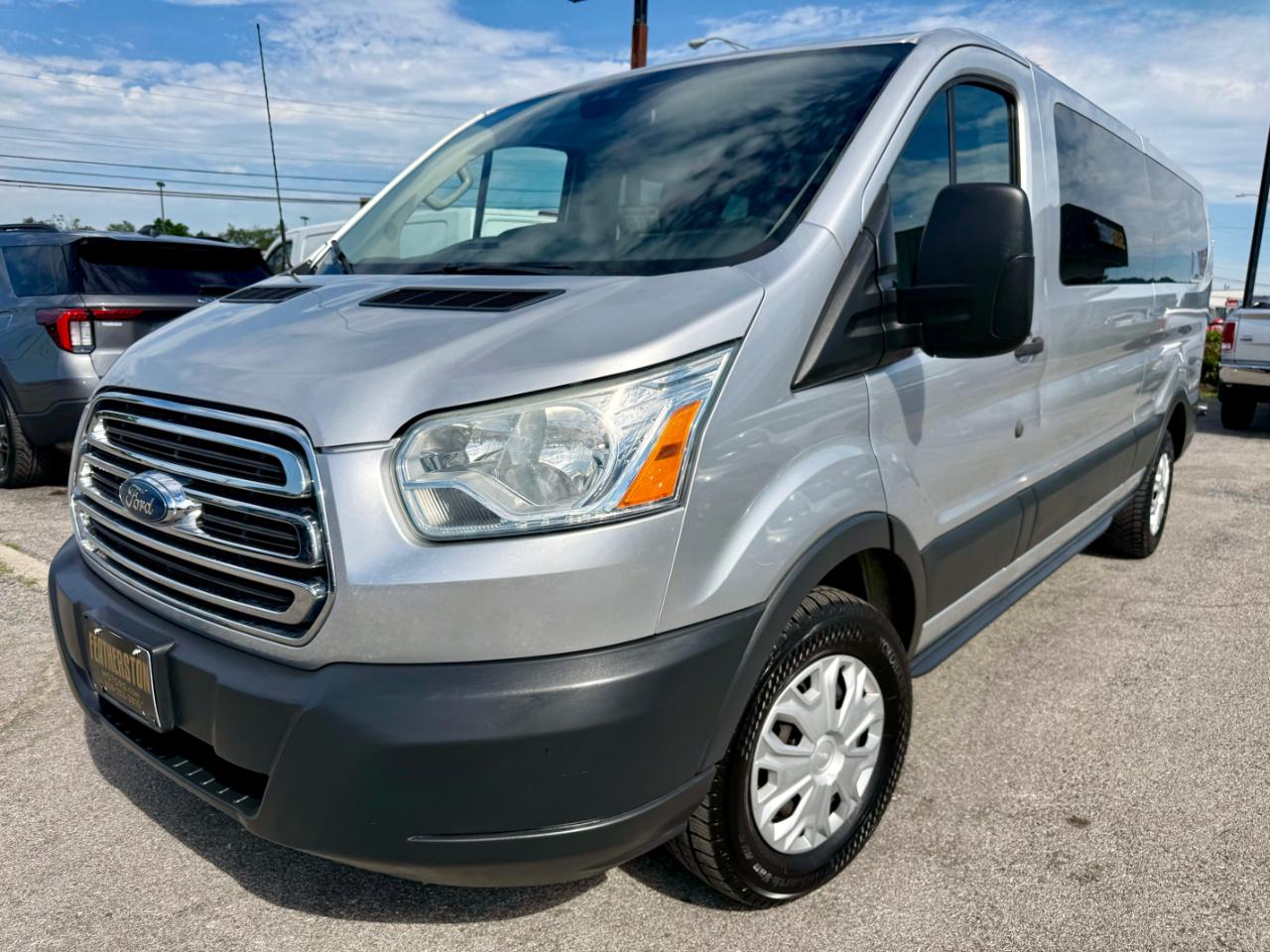 Ford Transit 350 Wagon Low Roof XL 60/40 Pass. 148-in. WB 2016