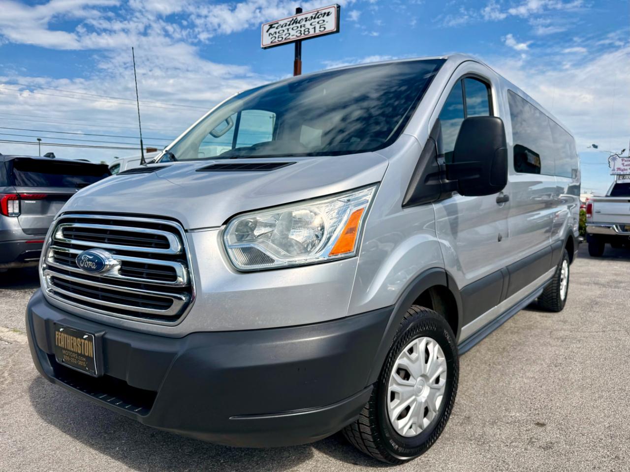 Ford Transit 350 Wagon Low Roof XL 60/40 Pass. 148-in. WB 2016