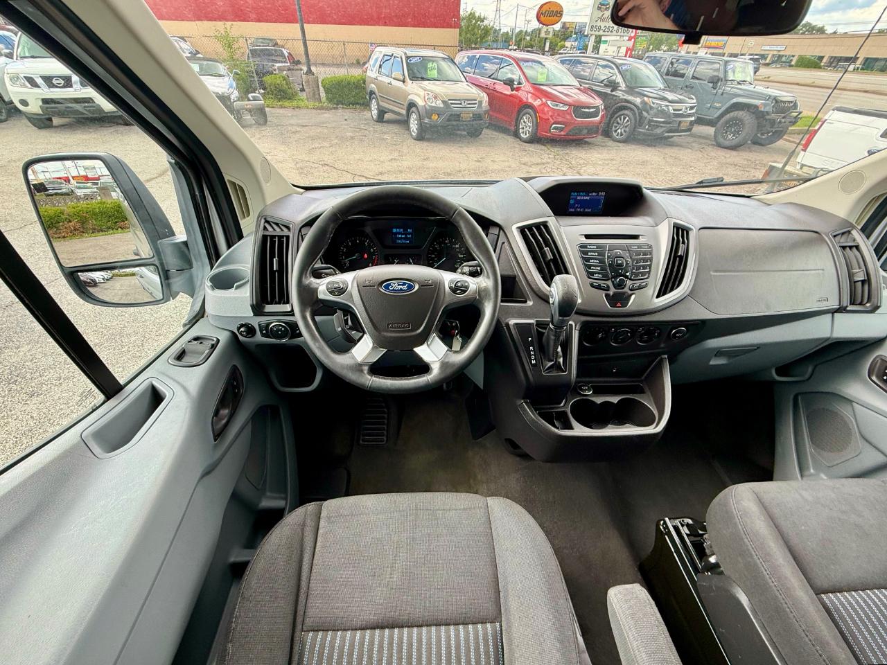 Ford Transit 350 Wagon Low Roof XL 60/40 Pass. 148-in. WB 2016