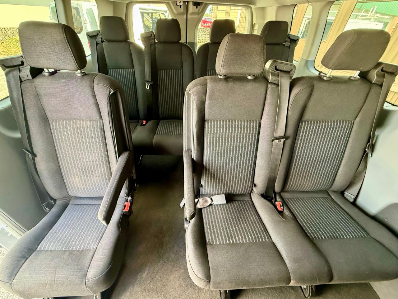 Ford Transit 350 Wagon Low Roof XL 60/40 Pass. 148-in. WB 2016
