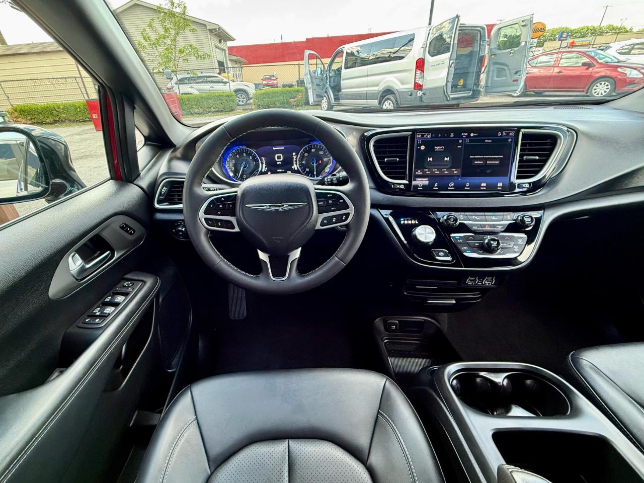 Chrysler Pacifica Select 2025