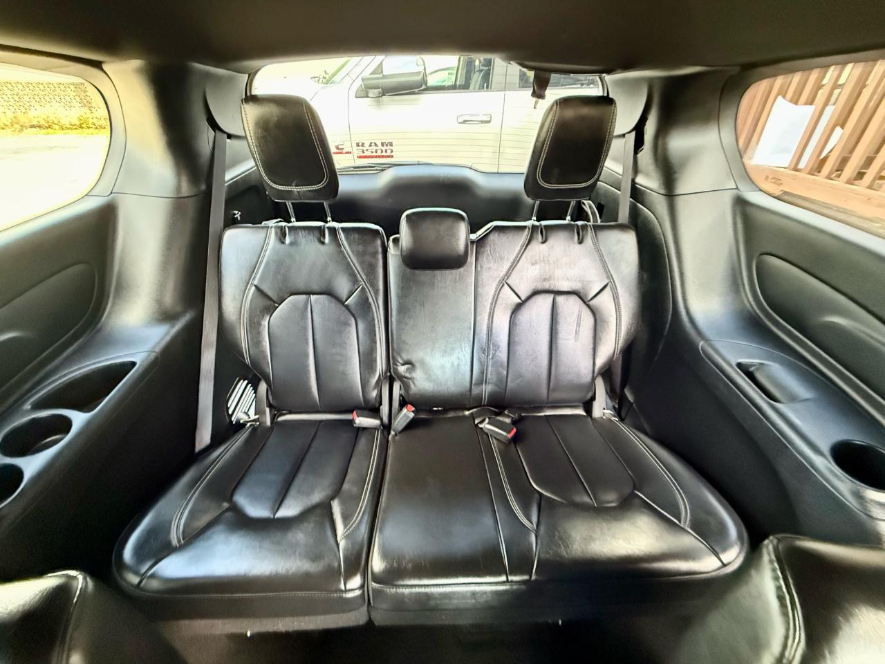 Chrysler Pacifica Select 2025
