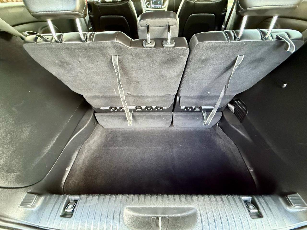Chrysler Pacifica Select 2025