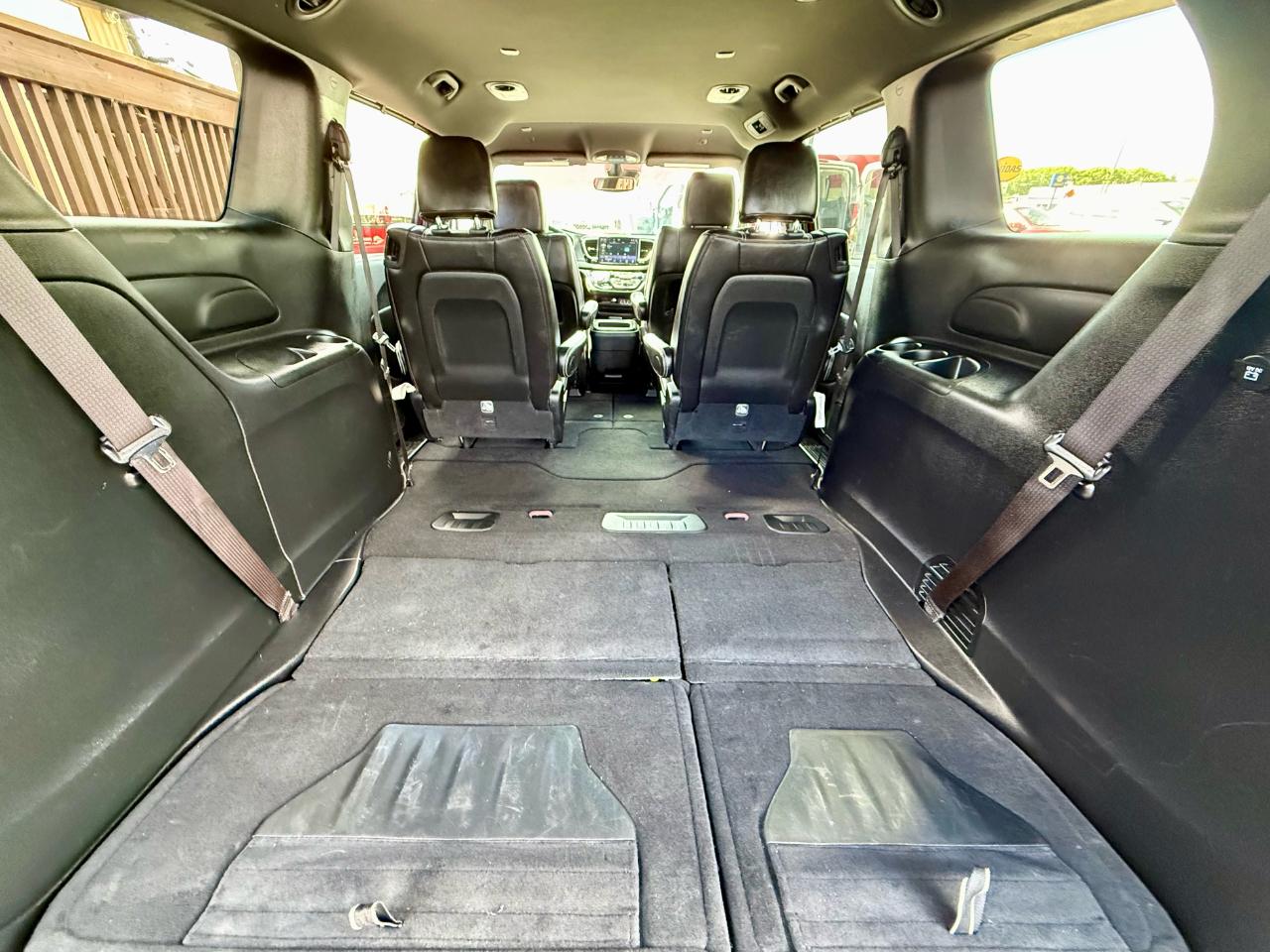 Chrysler Pacifica Select 2025