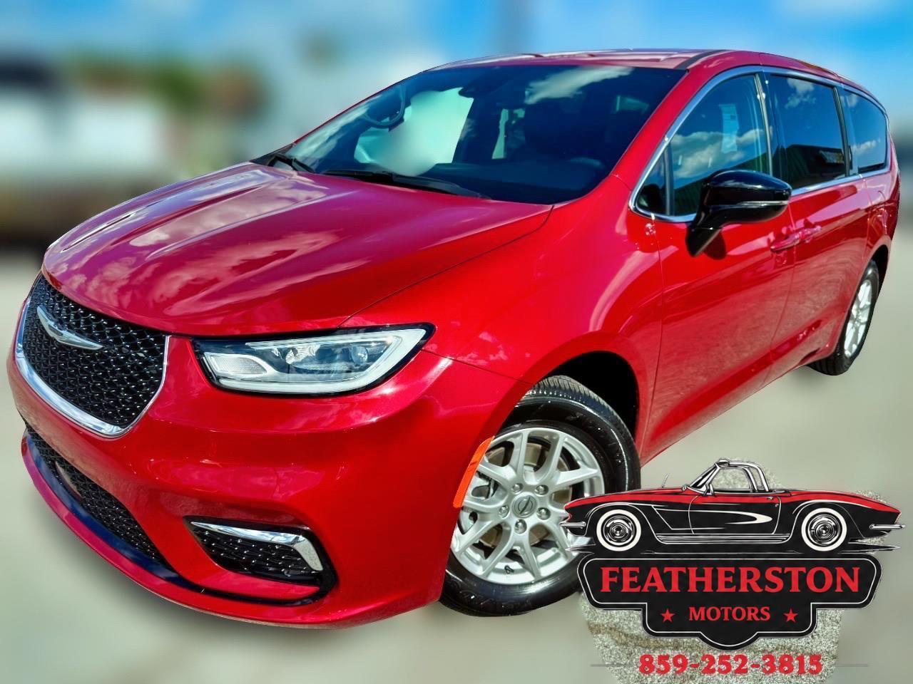 2025 Chrysler Pacifica Select