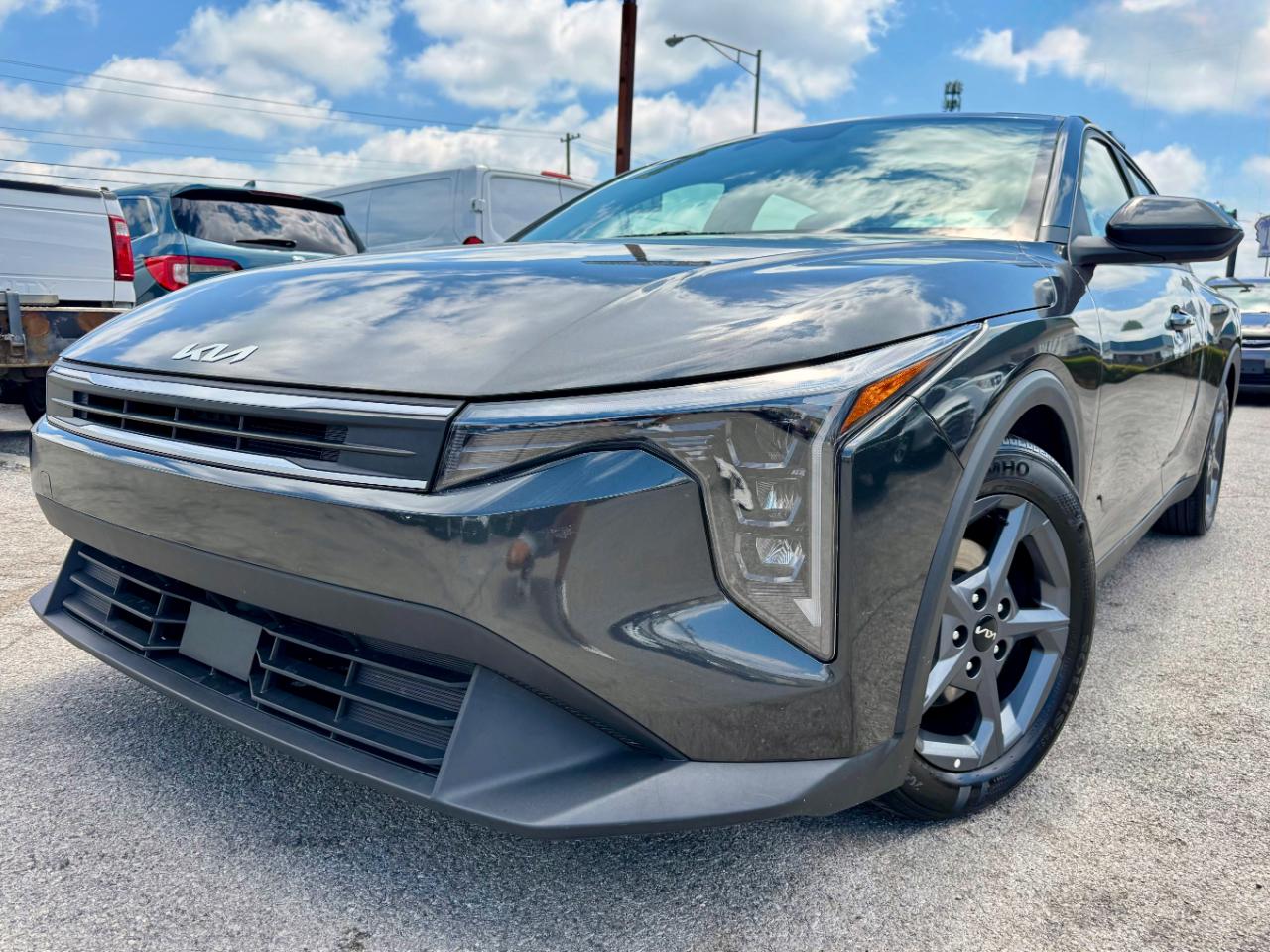 Kia K4 LXS 2025