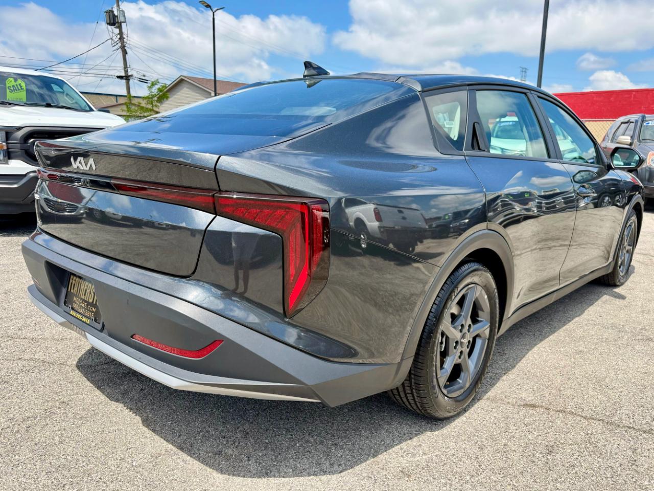 Kia K4 LXS 2025