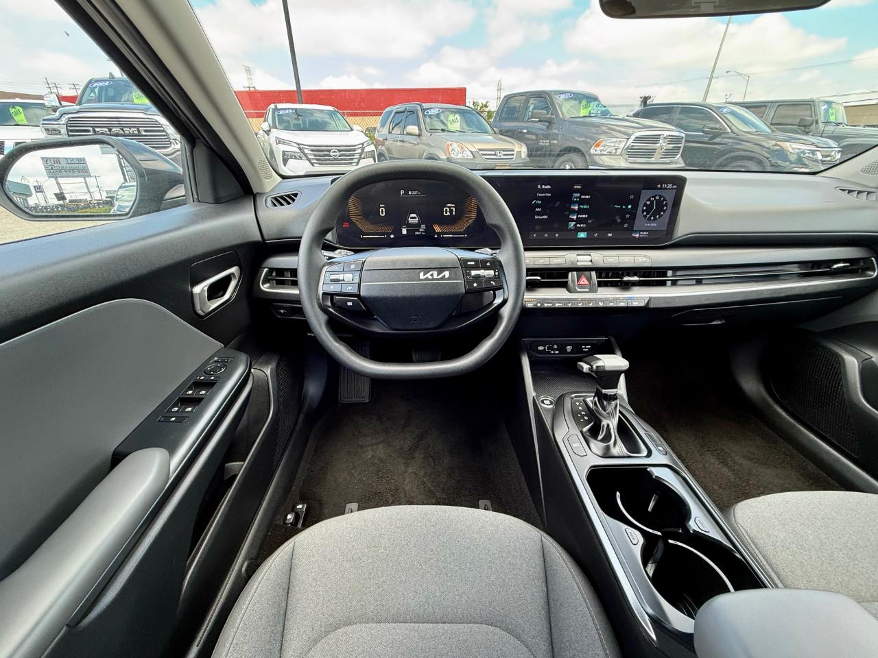 Kia K4 LXS 2025