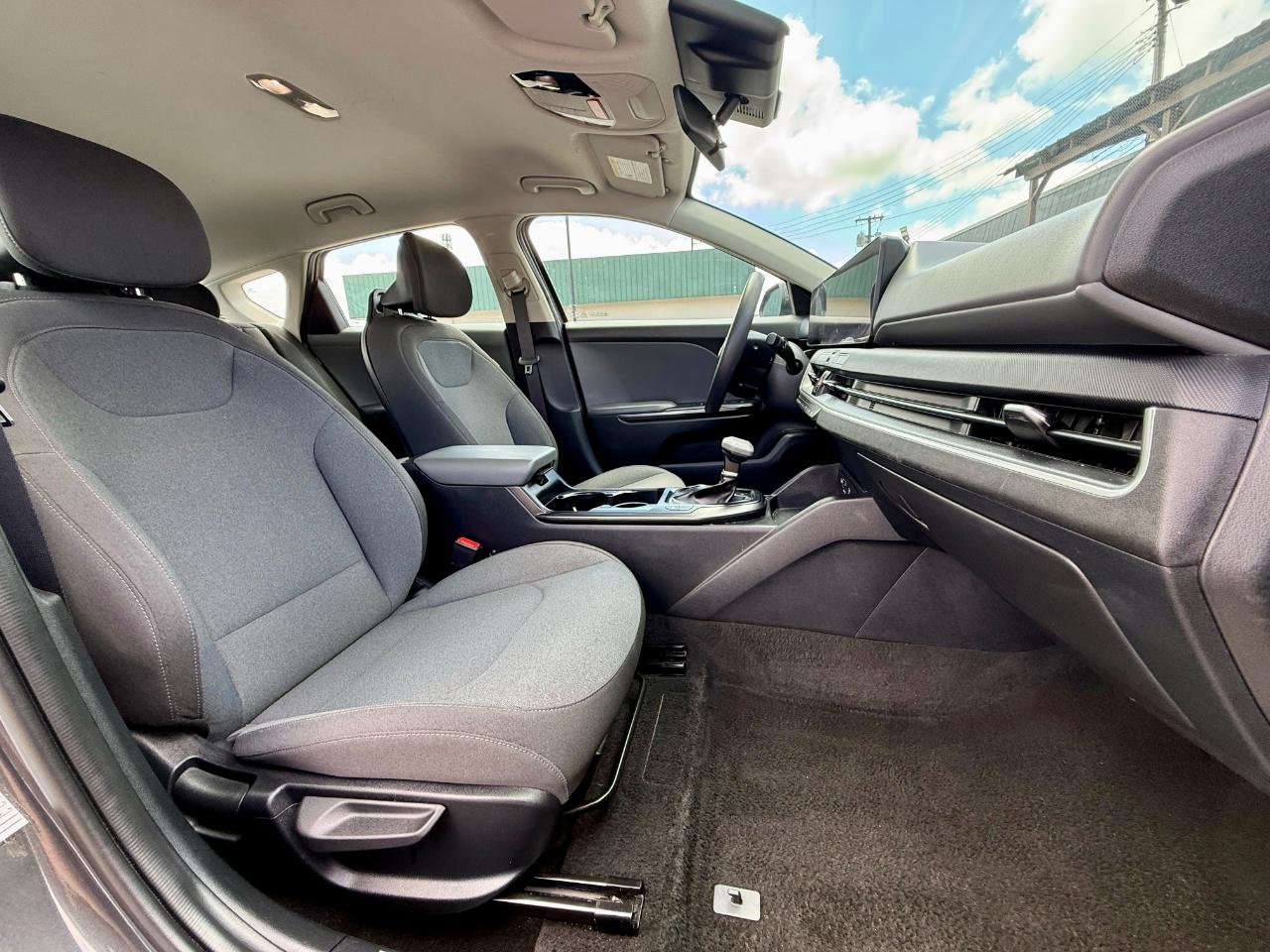 Kia K4 LXS 2025