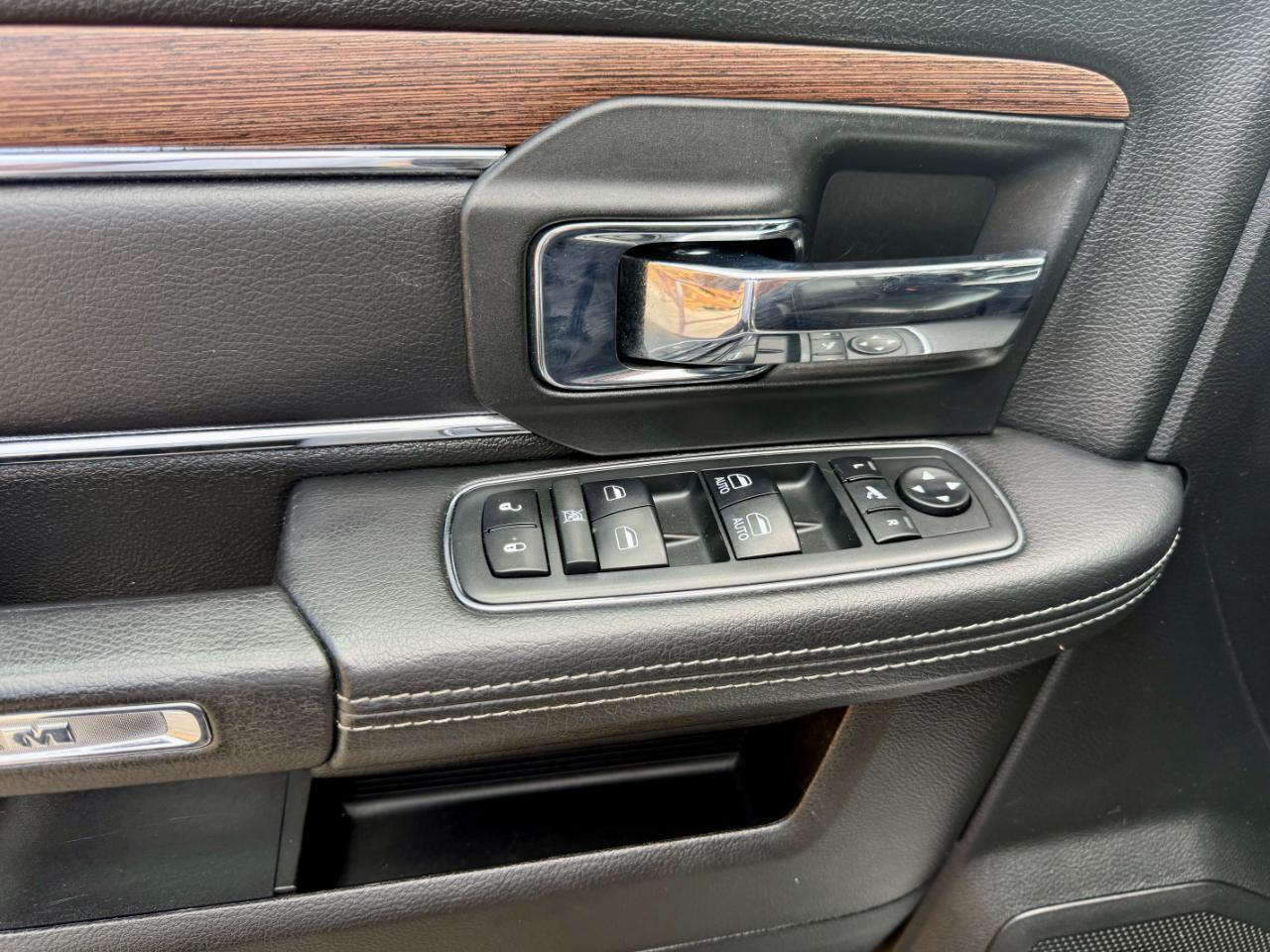RAM 3500 Laramie Crew Cab 4WD 2018