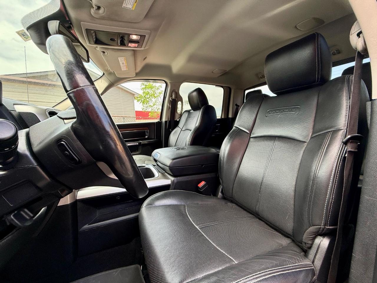 RAM 3500 Laramie Crew Cab 4WD 2018
