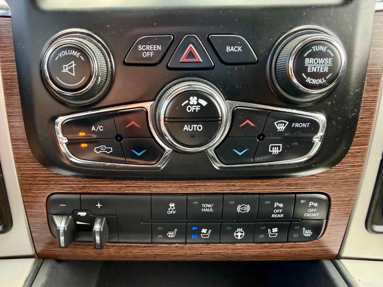 RAM 3500 Laramie Crew Cab 4WD 2018