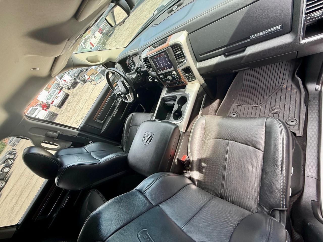 RAM 3500 Laramie Crew Cab 4WD 2018