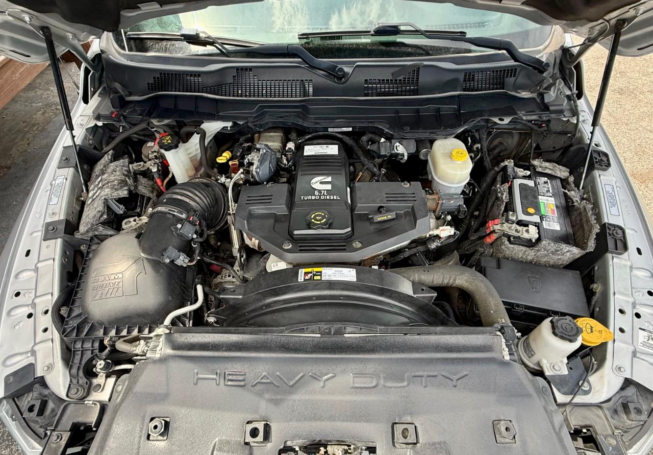 RAM 3500 Laramie Crew Cab 4WD 2018