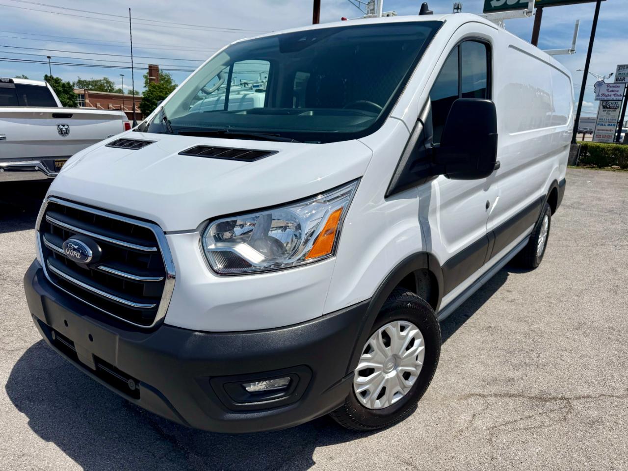 Ford Transit 250 Van Low Roof w/Sliding Pass. 130-in. WB 2020