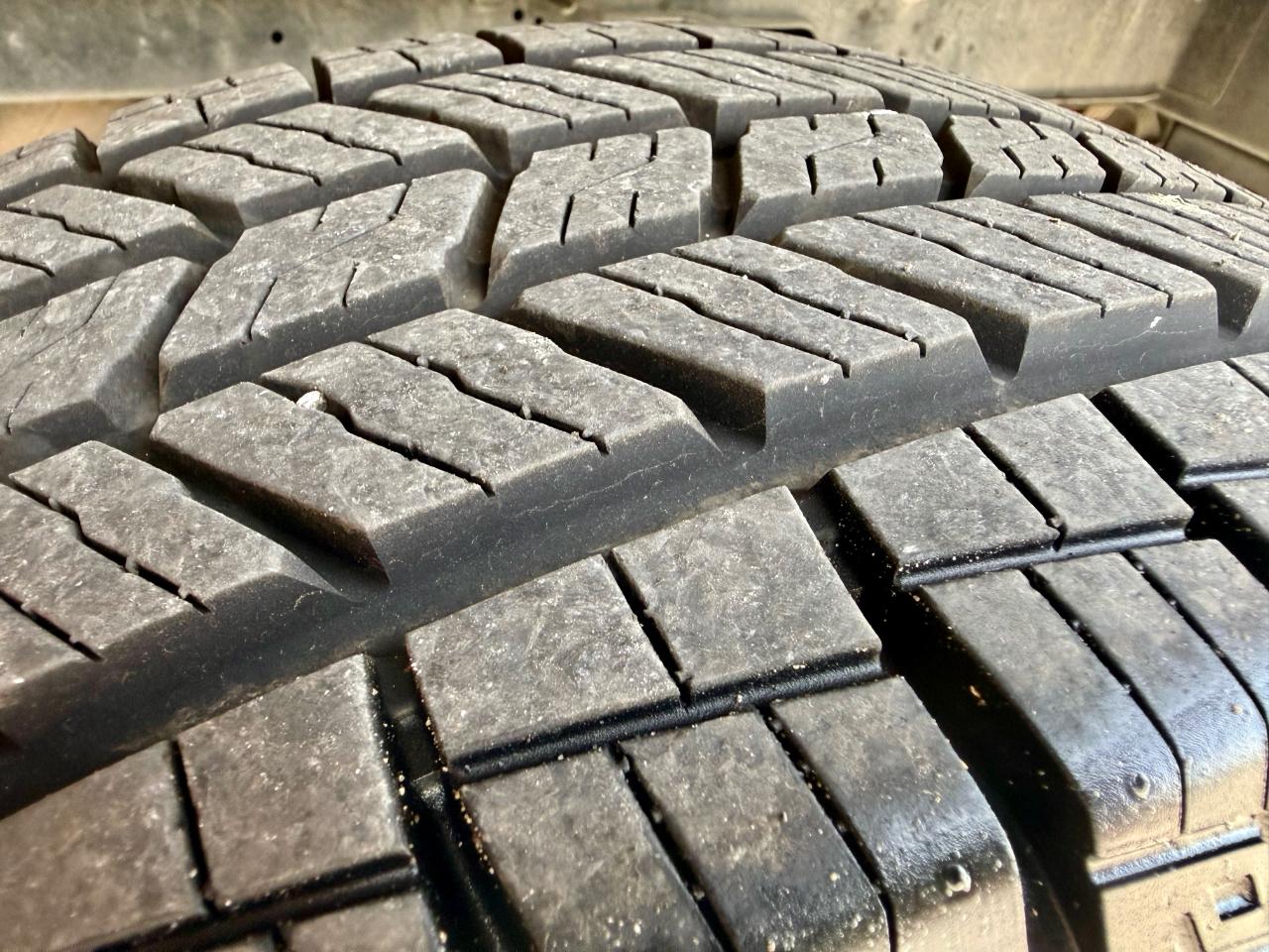 Ford Transit 250 Van Low Roof w/Sliding Pass. 130-in. WB 2020
