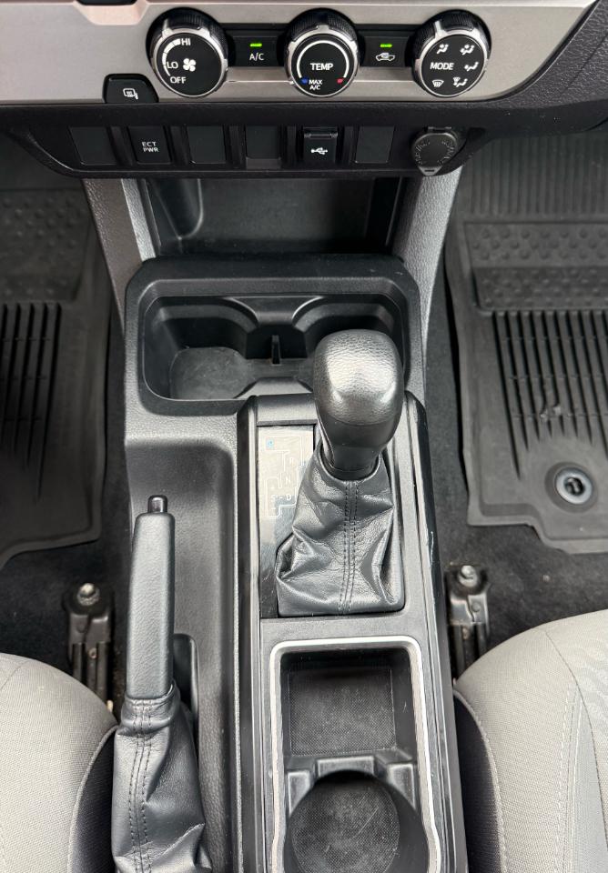 Toyota Tacoma SR Access Cab 2022