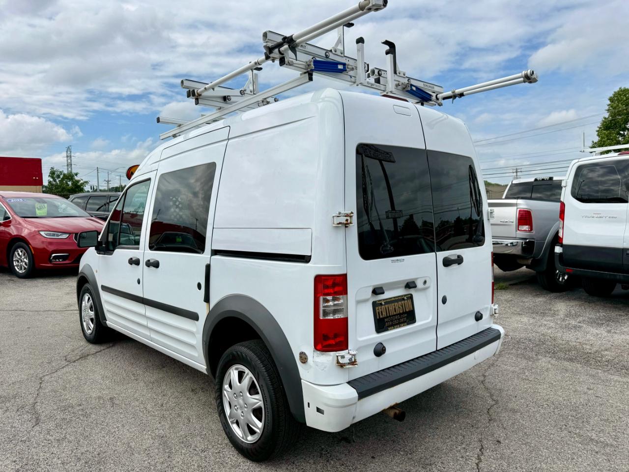 Ford Transit Connect XLT with Side and Rear Door Glass 2012