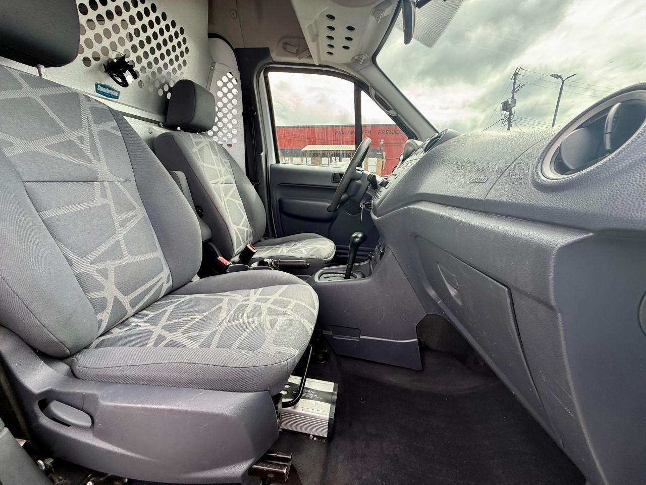 Ford Transit Connect XLT with Side and Rear Door Glass 2012