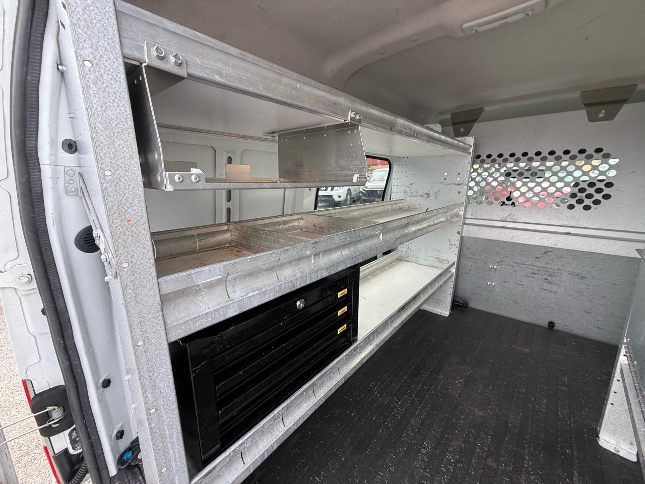 Ford Transit Connect XLT with Side and Rear Door Glass 2012