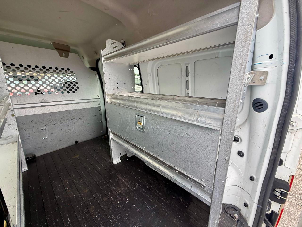 Ford Transit Connect XLT with Side and Rear Door Glass 2012