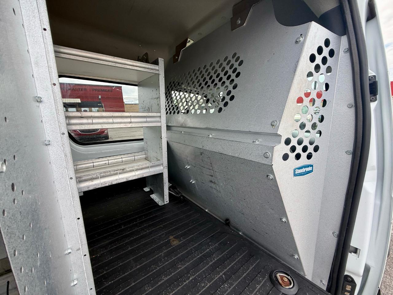 Ford Transit Connect XLT with Side and Rear Door Glass 2012
