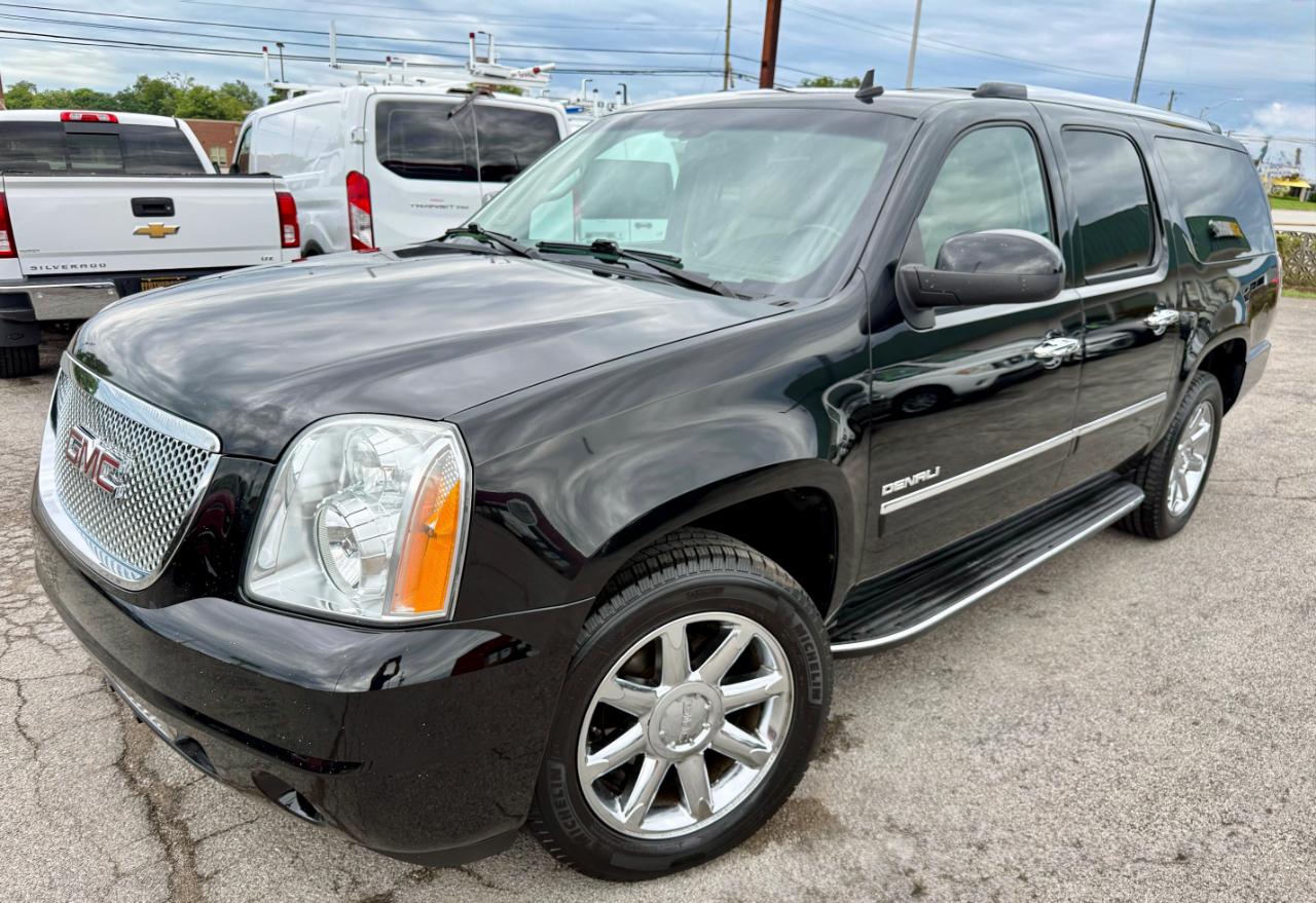 GMC Yukon Denali XL AWD 2010