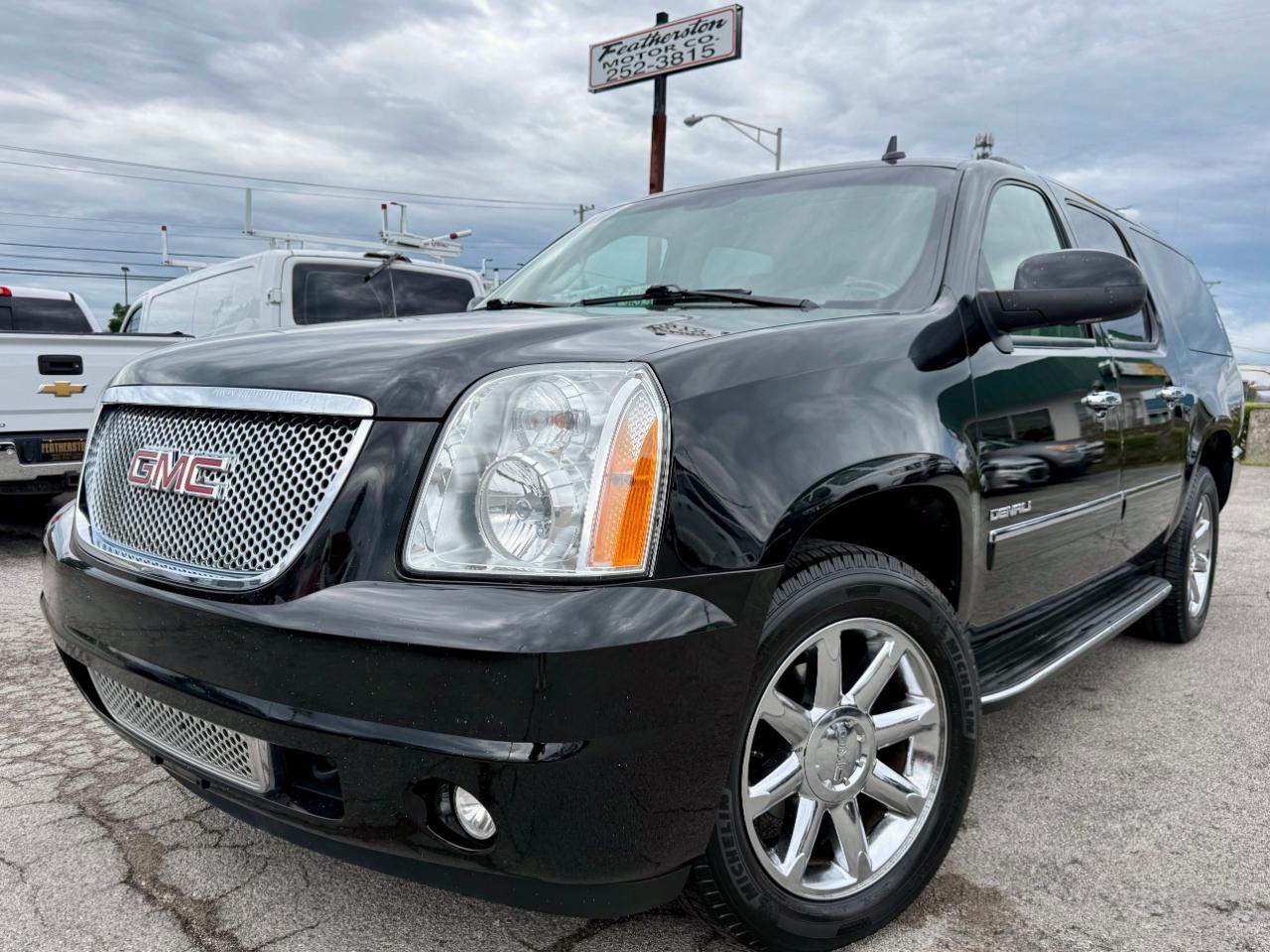 GMC Yukon Denali XL AWD 2010