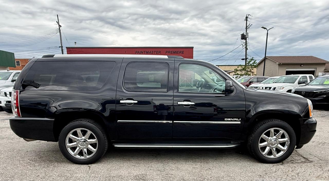 GMC Yukon Denali XL AWD 2010