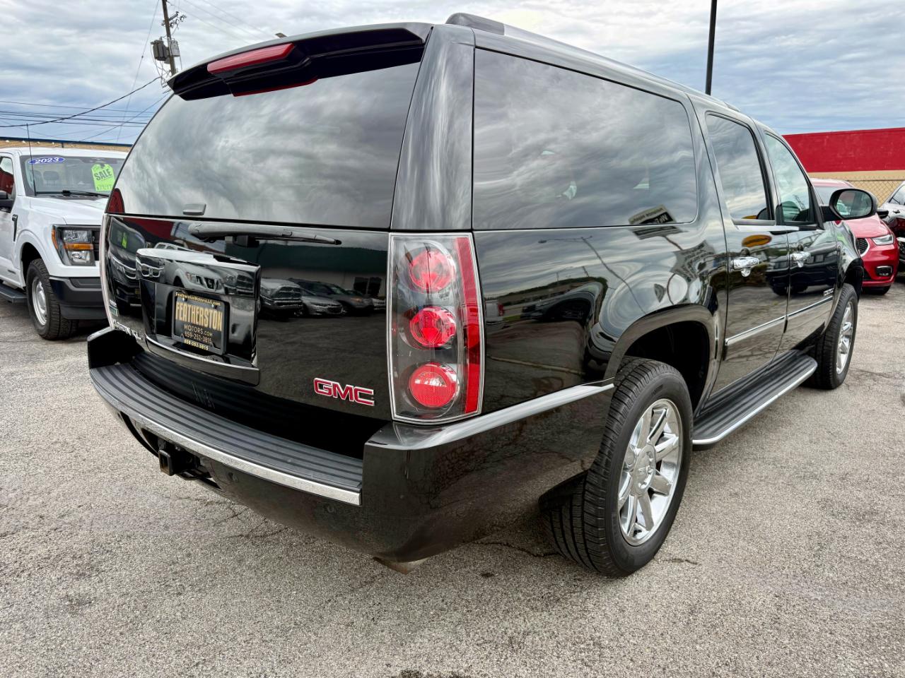 GMC Yukon Denali XL AWD 2010