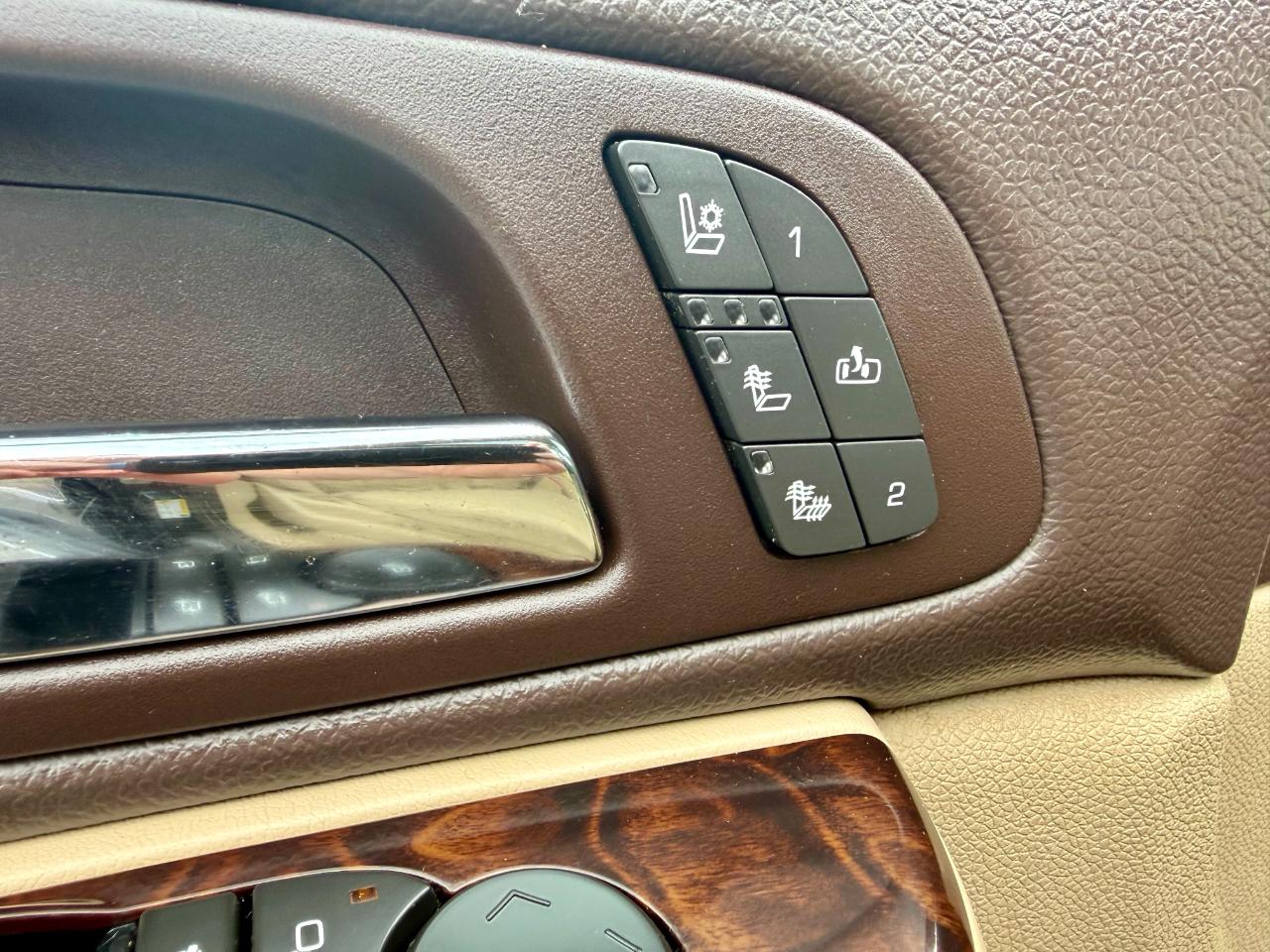 GMC Yukon Denali XL AWD 2010