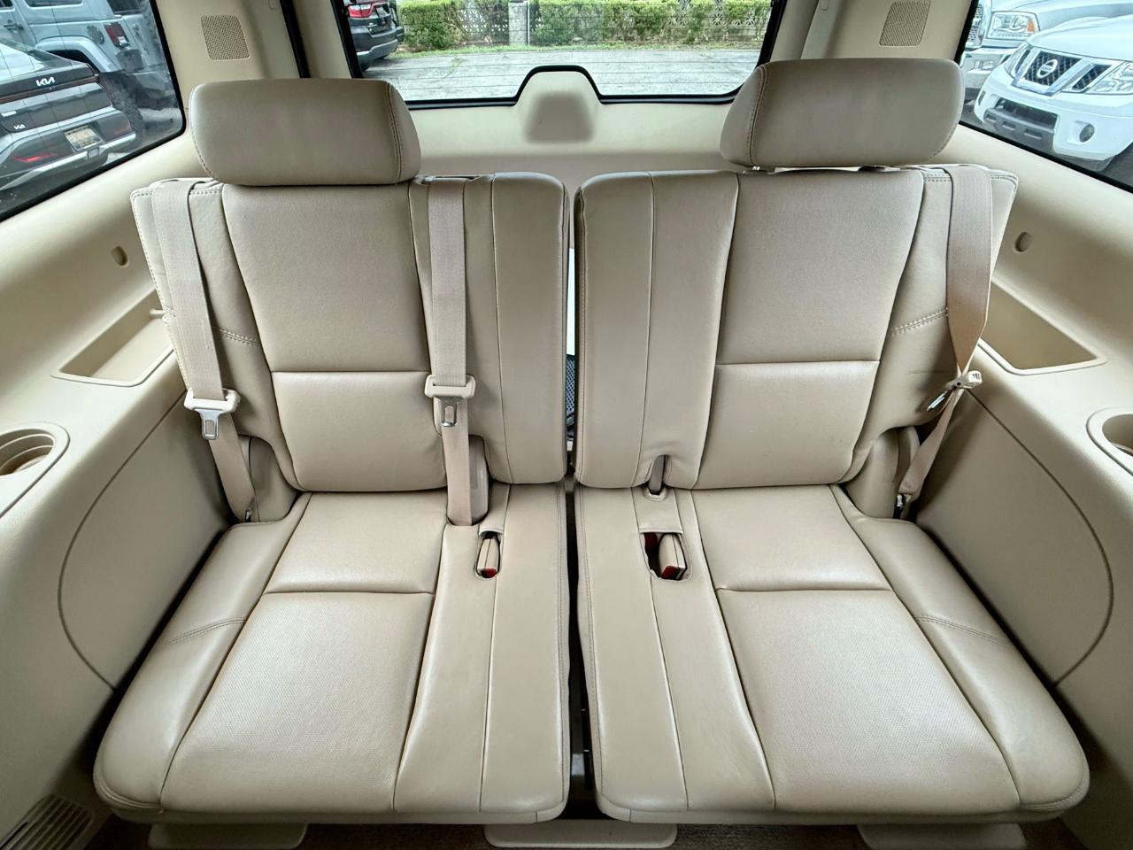 GMC Yukon Denali XL AWD 2010