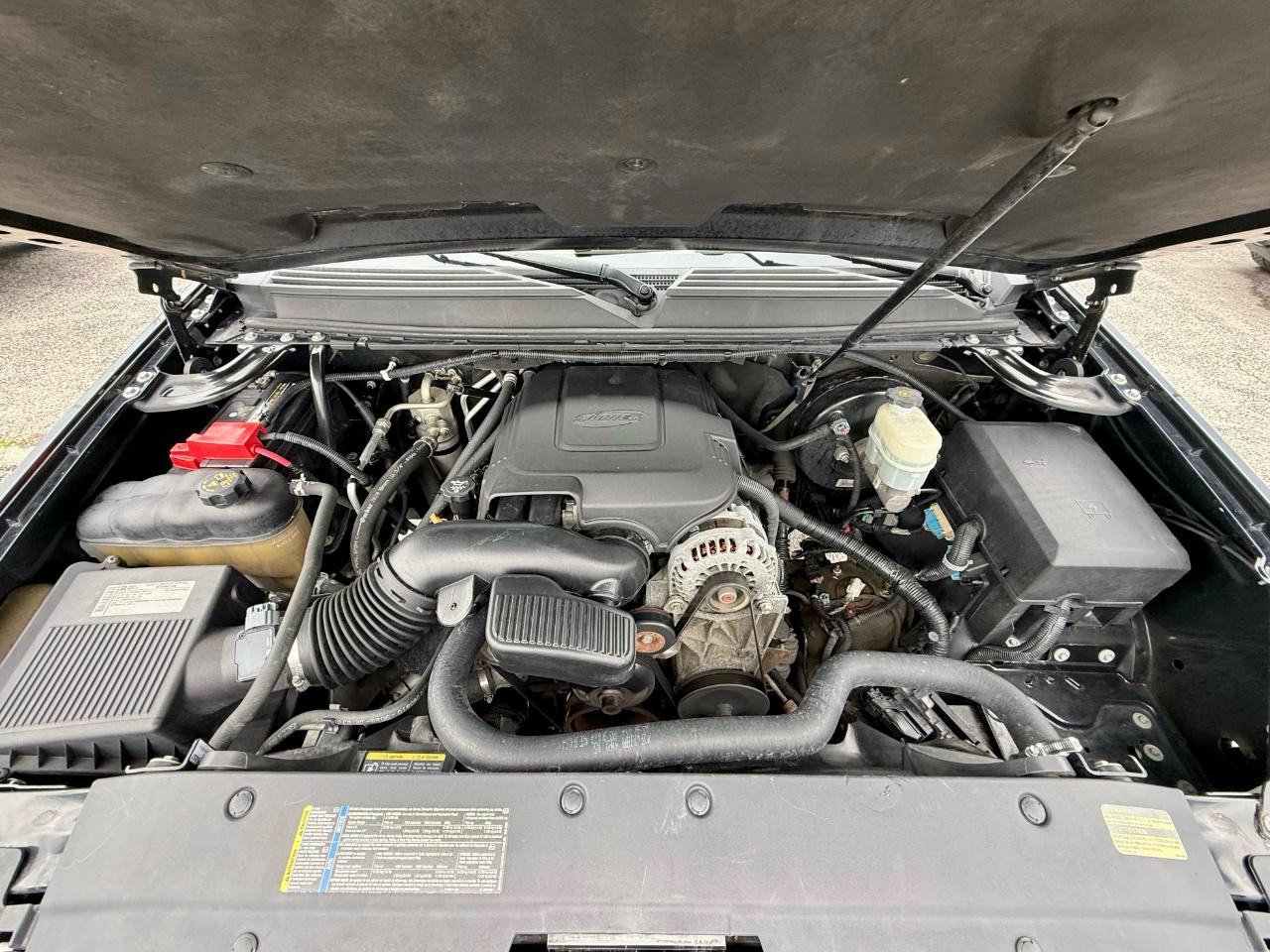 GMC Yukon Denali XL AWD 2010