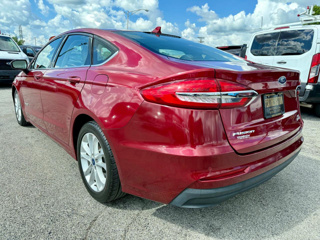 Ford Fusion Hybrid SE 2019