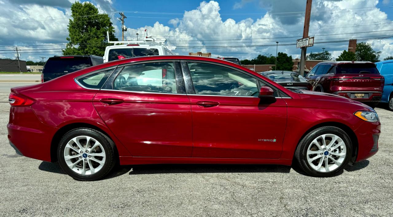 Ford Fusion Hybrid SE 2019