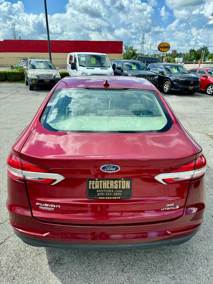 Ford Fusion Hybrid SE 2019