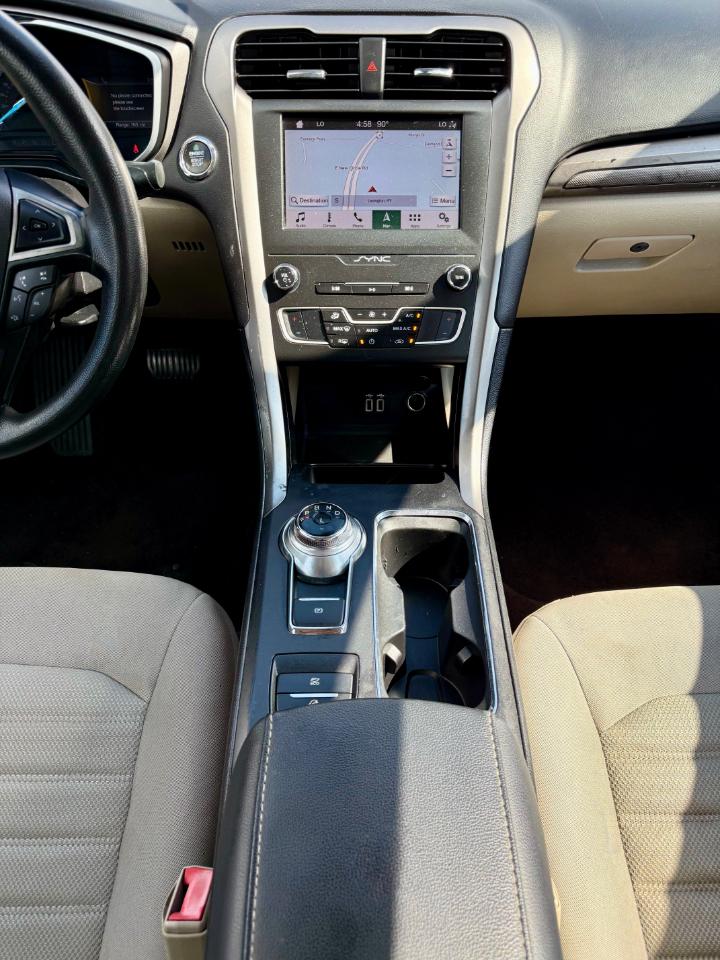 Ford Fusion Hybrid SE 2019