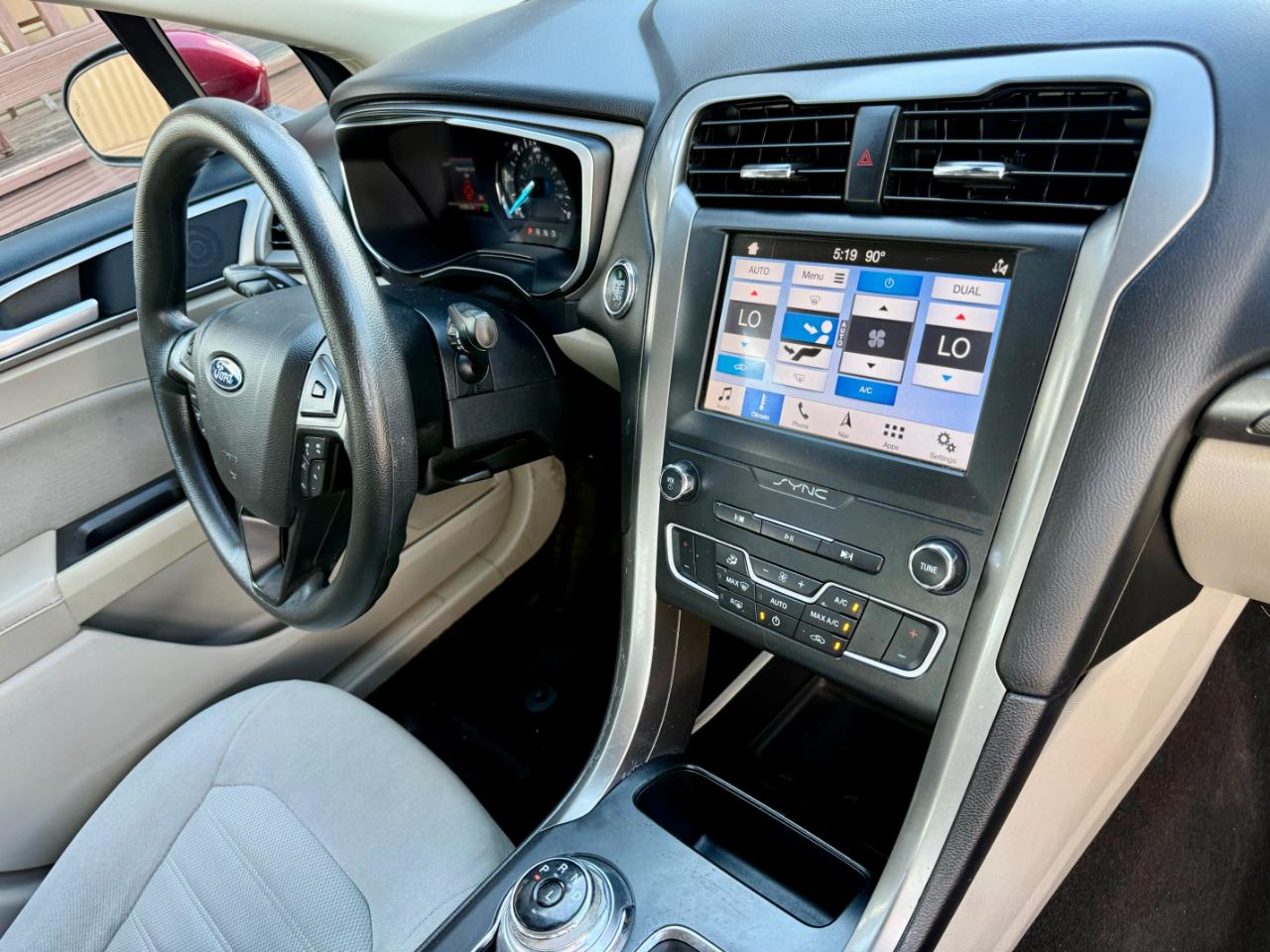 Ford Fusion Hybrid SE 2019