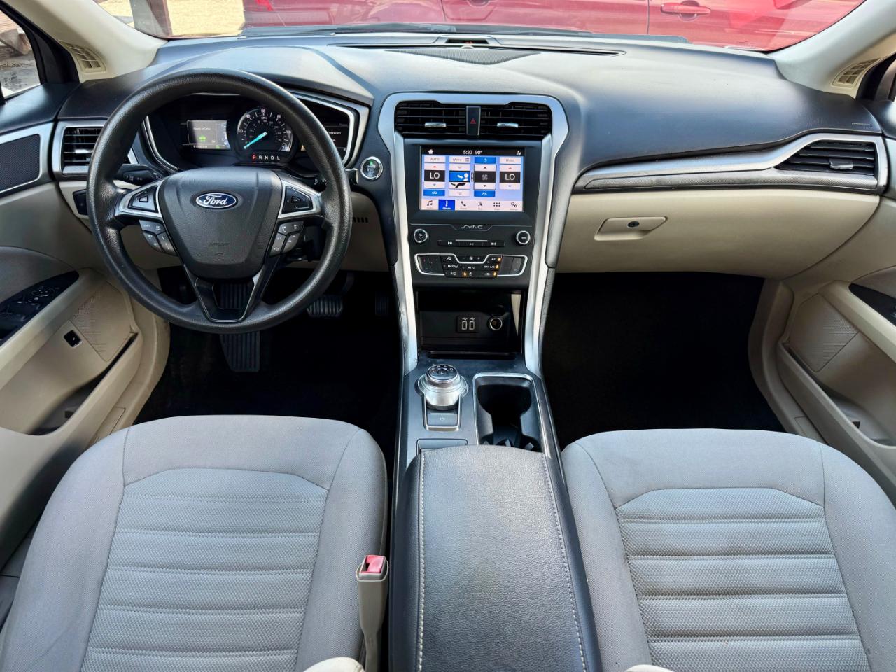 Ford Fusion Hybrid SE 2019