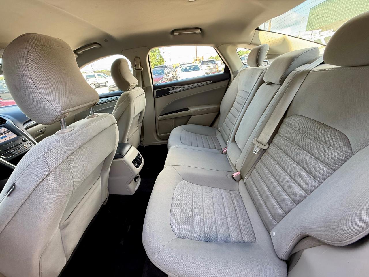 Ford Fusion Hybrid SE 2019