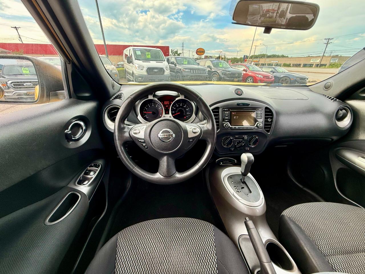 Nissan Juke S 4D Hatchback 2015