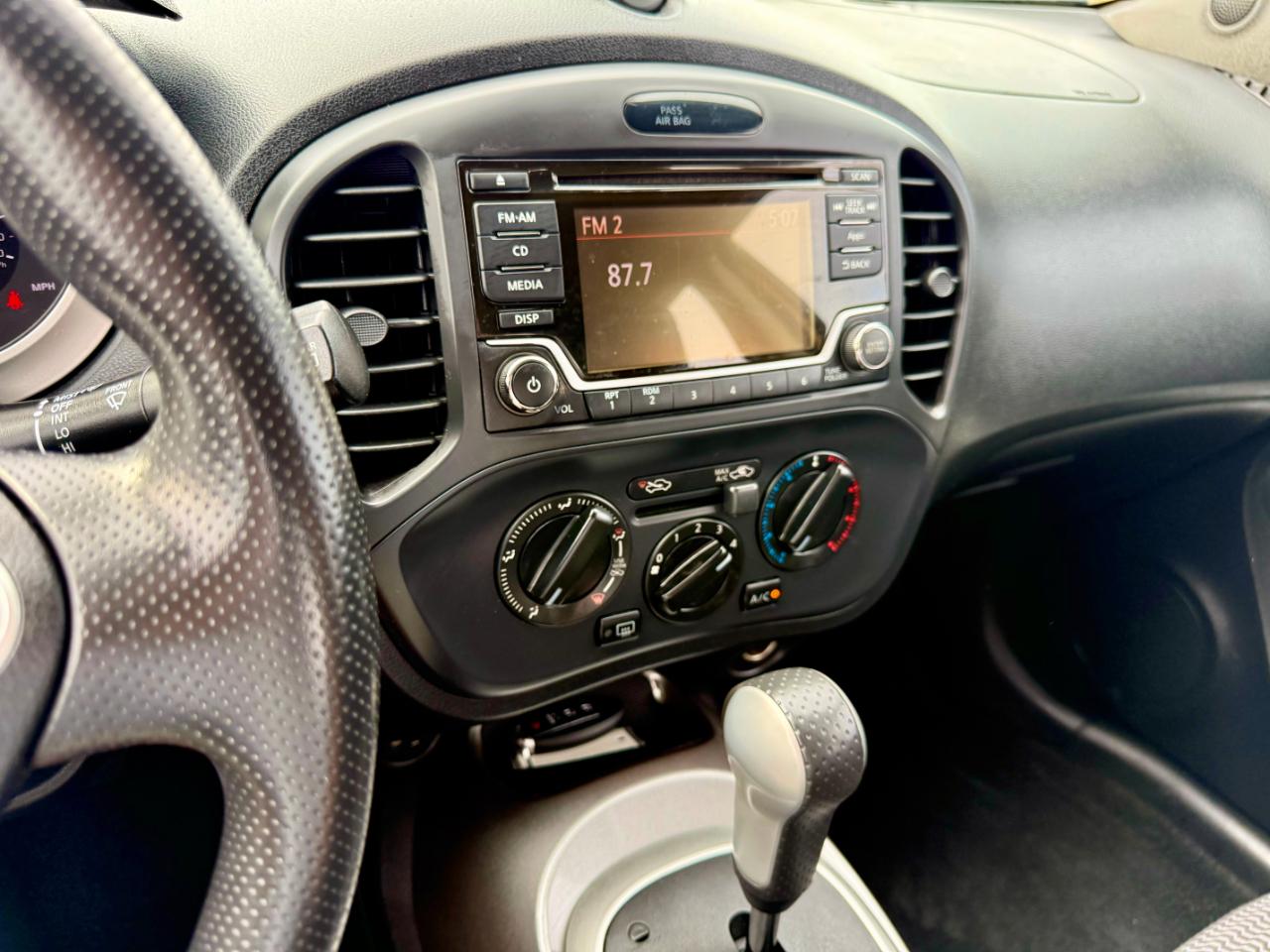 Nissan Juke S 4D Hatchback 2015