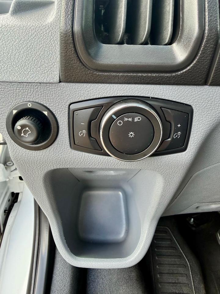 Ford Transit 150 Van Low Roof 60/40 Pass. 130-in. WB 2019