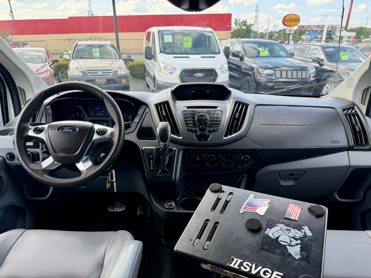 Ford Transit 150 Van Low Roof 60/40 Pass. 130-in. WB 2019