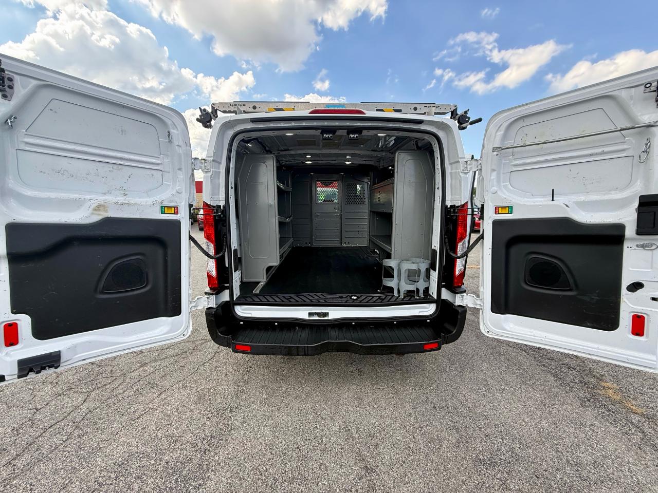 Ford Transit 150 Van Low Roof 60/40 Pass. 130-in. WB 2019