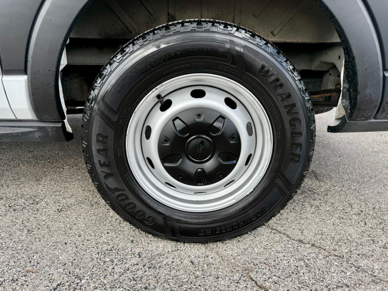 Ford Transit 150 Van Low Roof 60/40 Pass. 130-in. WB 2019