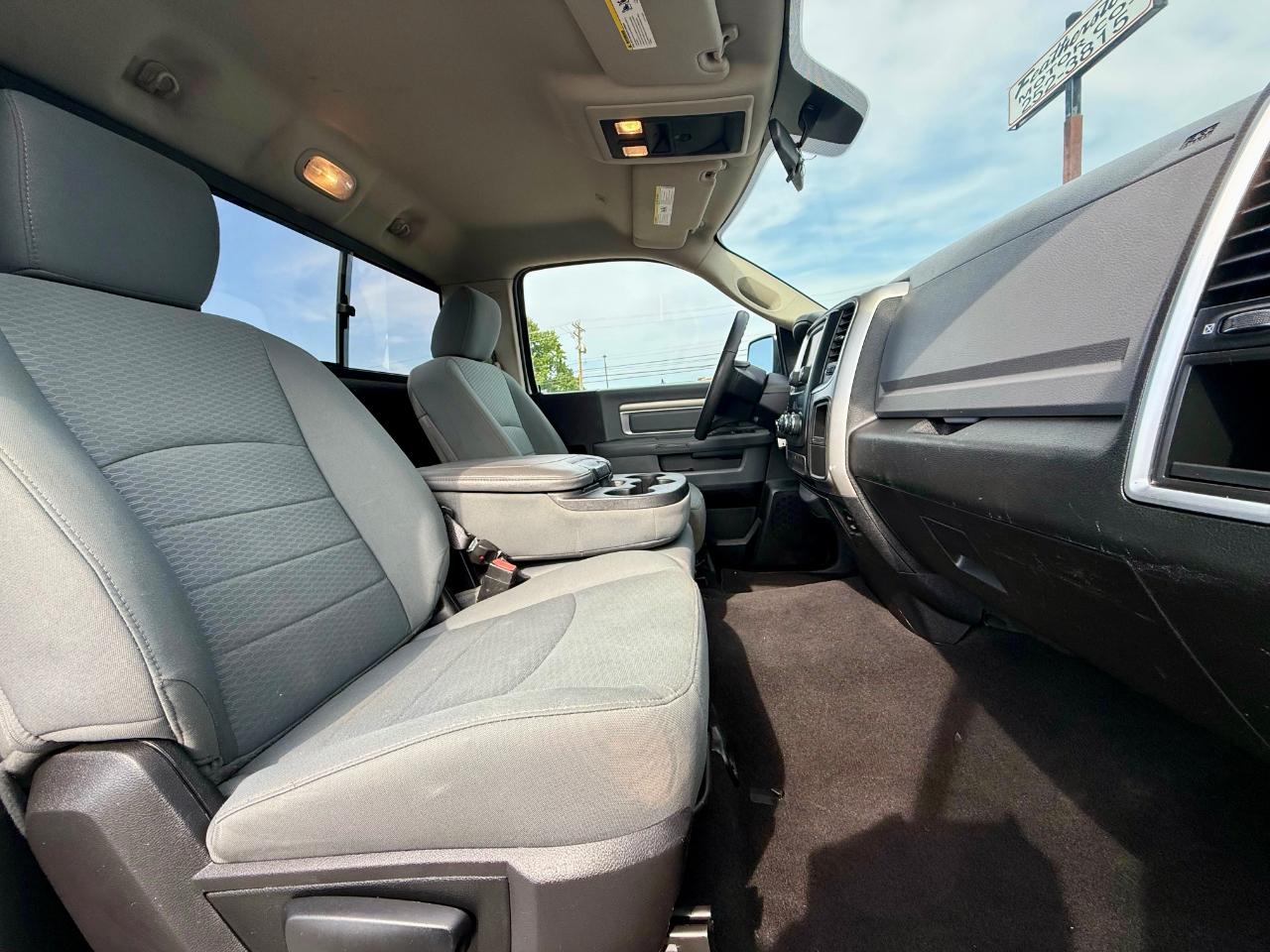 RAM 1500 SLT LWB 4WD 2017