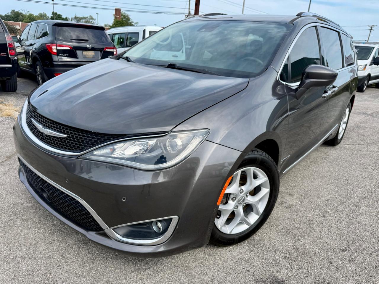 Chrysler Pacifica Touring-L Plus 2017